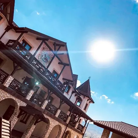 Complex Dvir Kniazhoiy Korony מלון