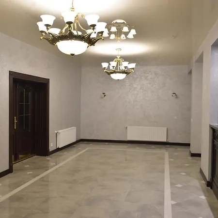 Complex Dvir Kniazhoiy Korony * סלאבסקה