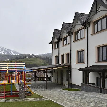 Complex Dvir Kniazhoiy Korony * Slavske