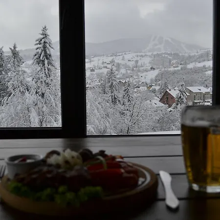 Complex Dvir Kniazhoiy Korony סלאבסקה