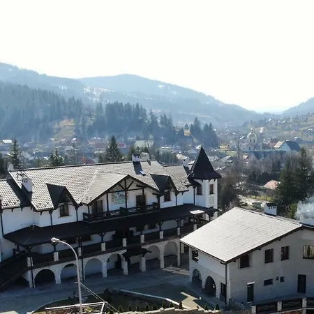 Complex Dvir Kniazhoiy Korony