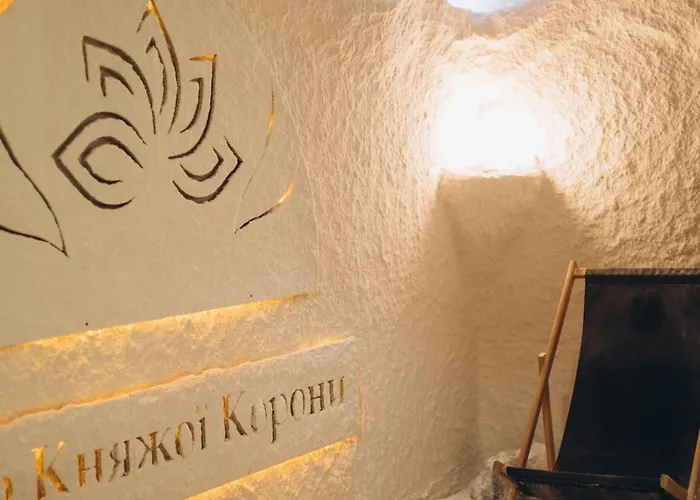 Complex Dvir Kniazhoiy Korony * Slavske