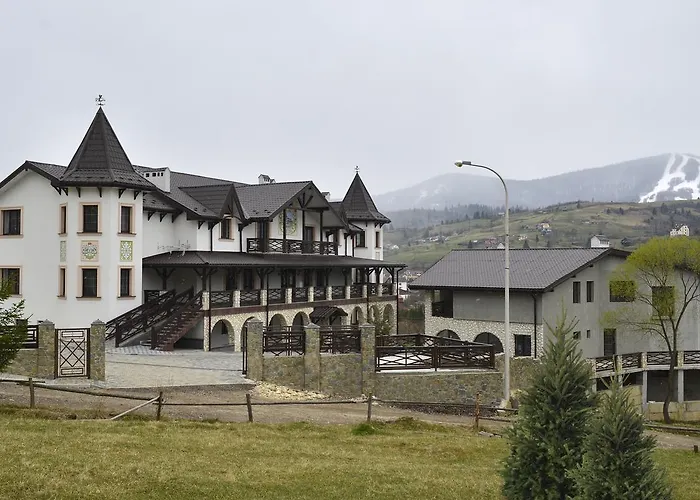 Complex Dvir Kniazhoiy Korony * Slavske