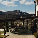 Complex Dvir Kniazhoiy Korony Slavsko